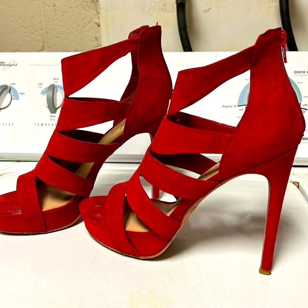 Gently worn red strapped heels. Purchased from Kohl’s!